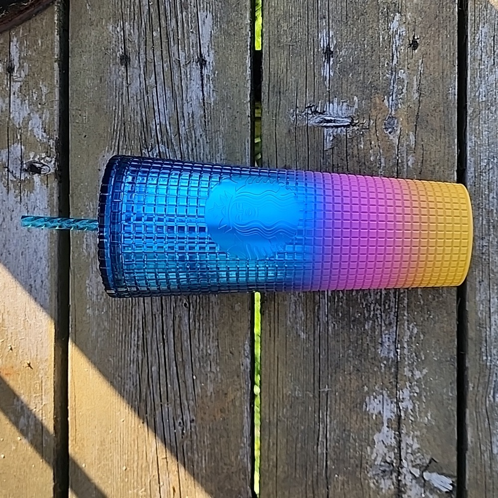 Starbucks 2023 rainbow tumbler Venti